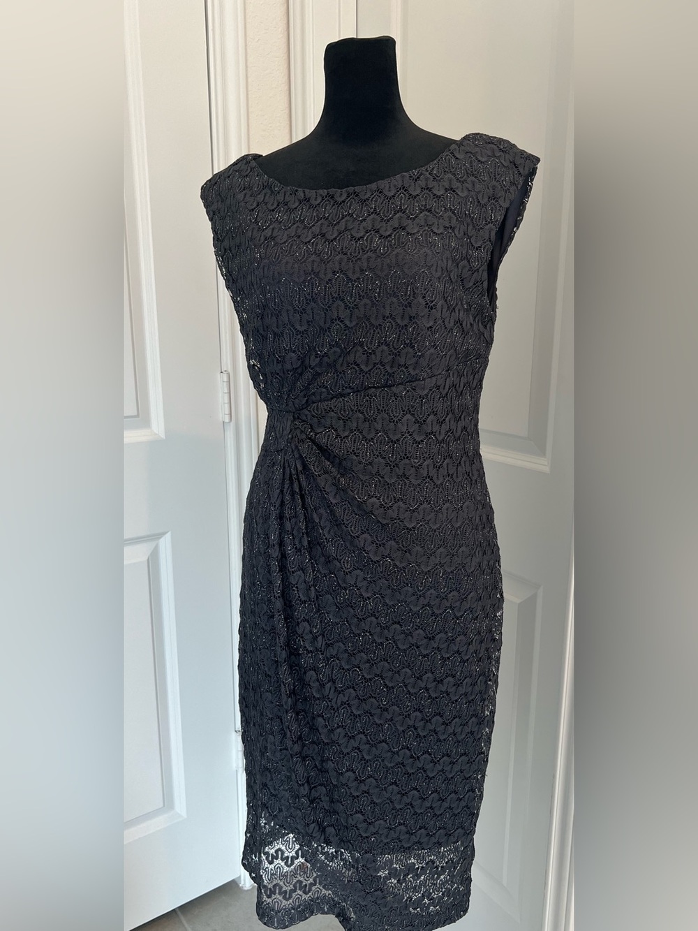 Connected Apparel women’s dark gray/charcoal lace sheath dress, size 8.
